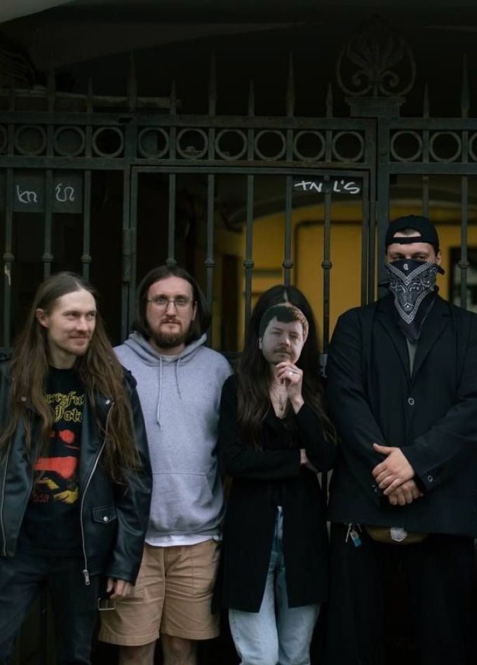 Црвених Цветова x Ходьба