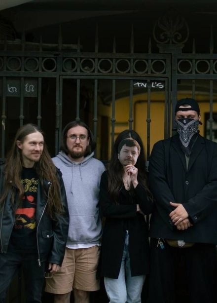 Црвених Цветова x Ходьба
