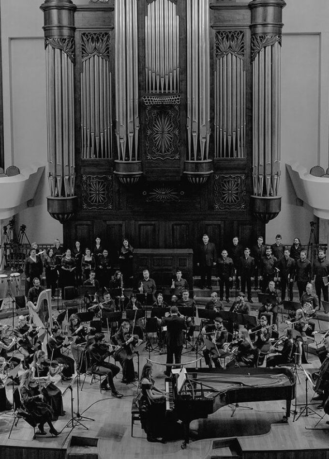 Оркестр CAGMO. Рок-симфония при свечах