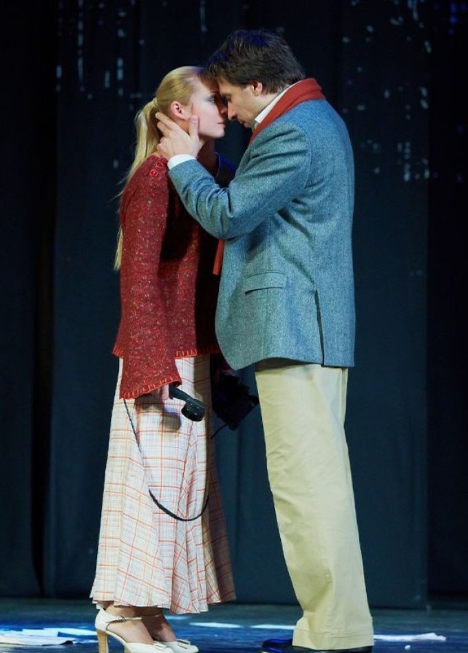 Спектакль «Двое на качелях»