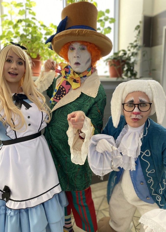 Спектакль «Алиса и спасение Нового года»