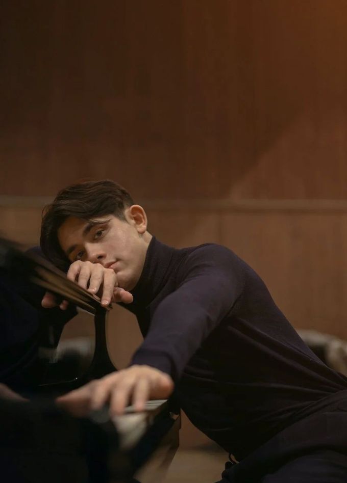 Джордж Харлионо